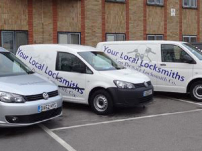 Low Costing Locksmith image