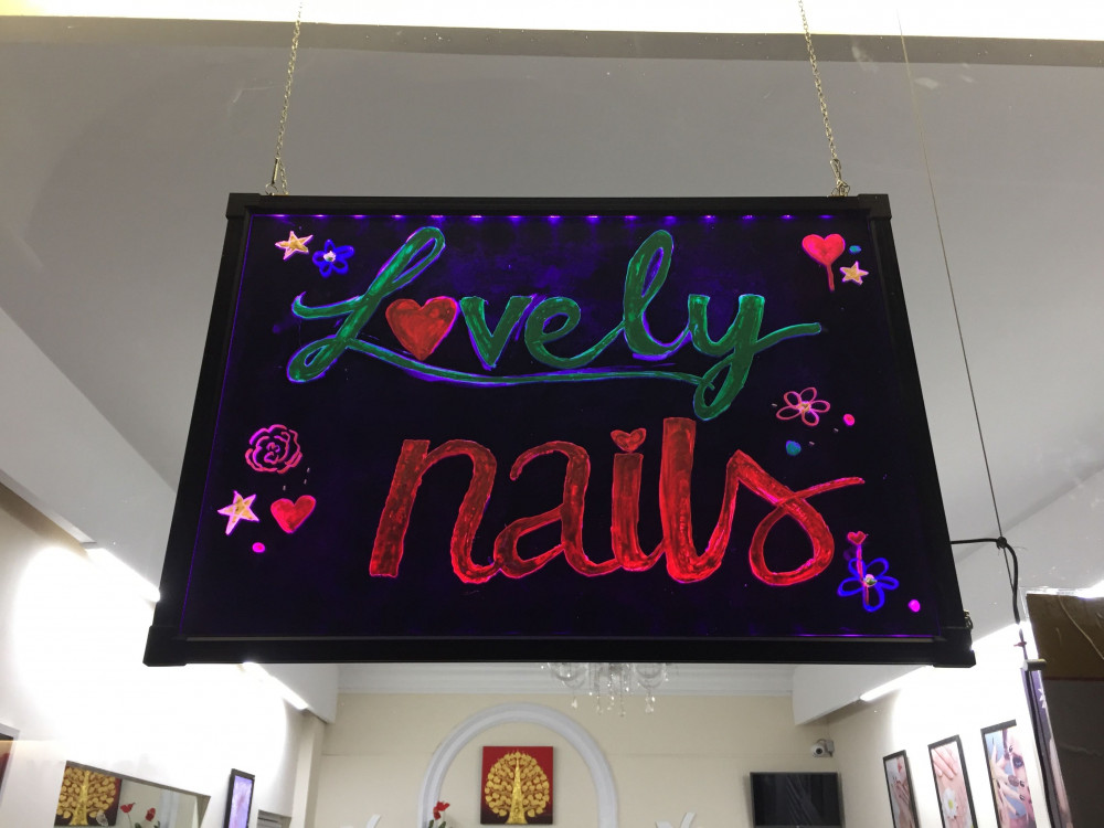 Lovely Nails Bar Kingston image