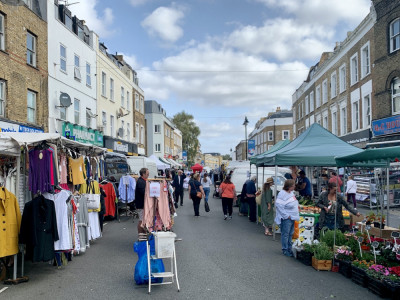 Queen’s Crescent Market image