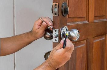 Locksmith Topor image