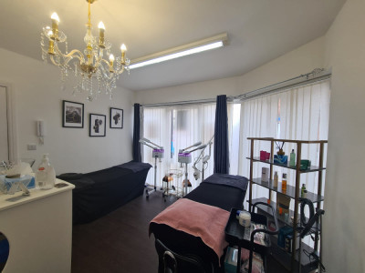 Allure Chateau Beauty Lounge image