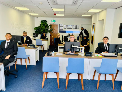Kevin & Co image
