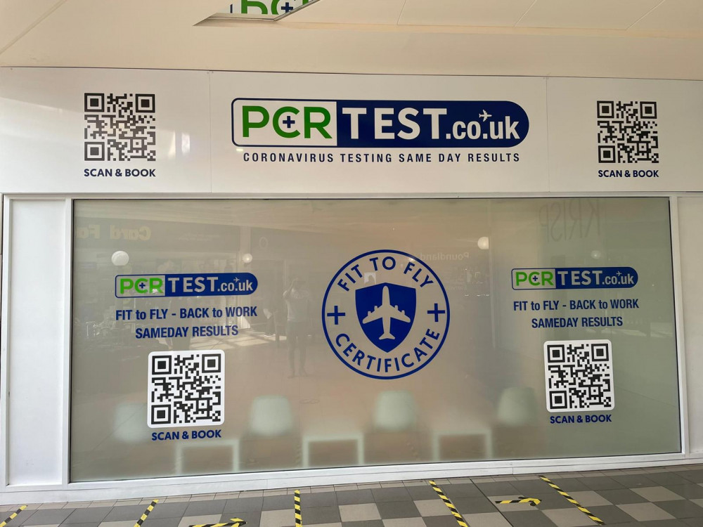 PCR Test LUTON Picture