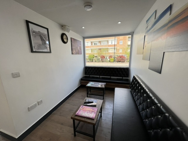 Uppercut Barbers Putney Picture