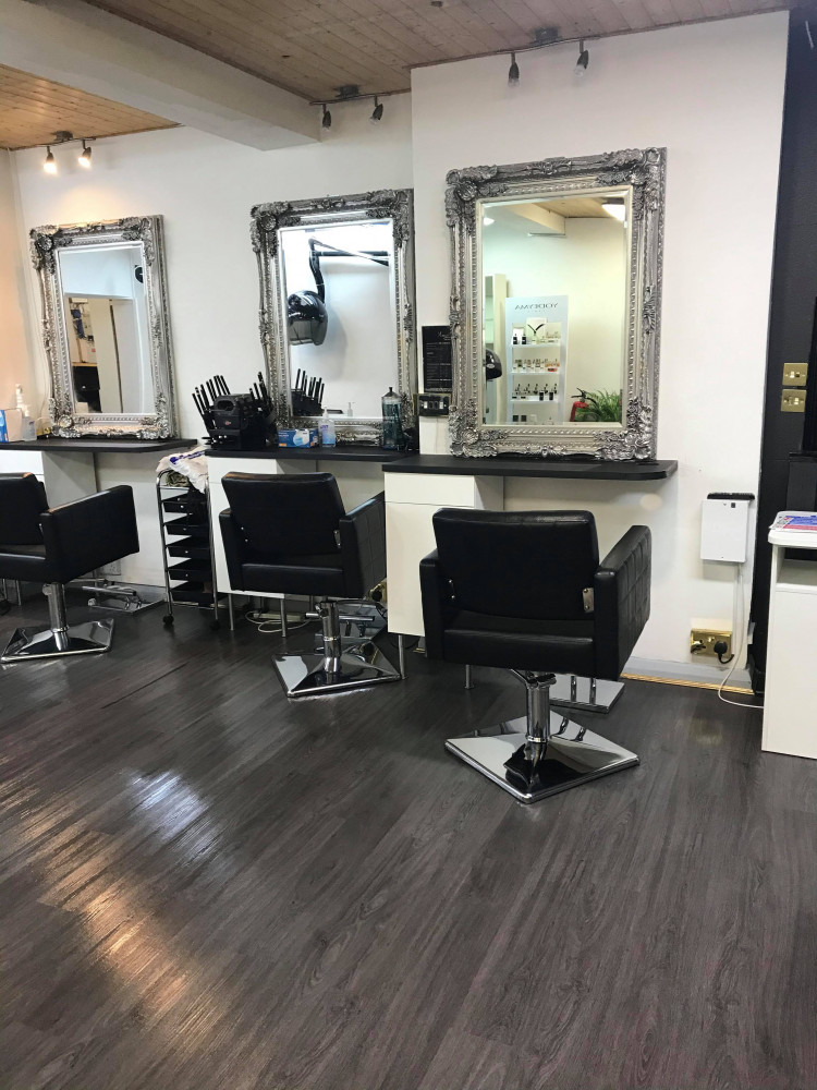 Maxine's Hair & Beauty Picture