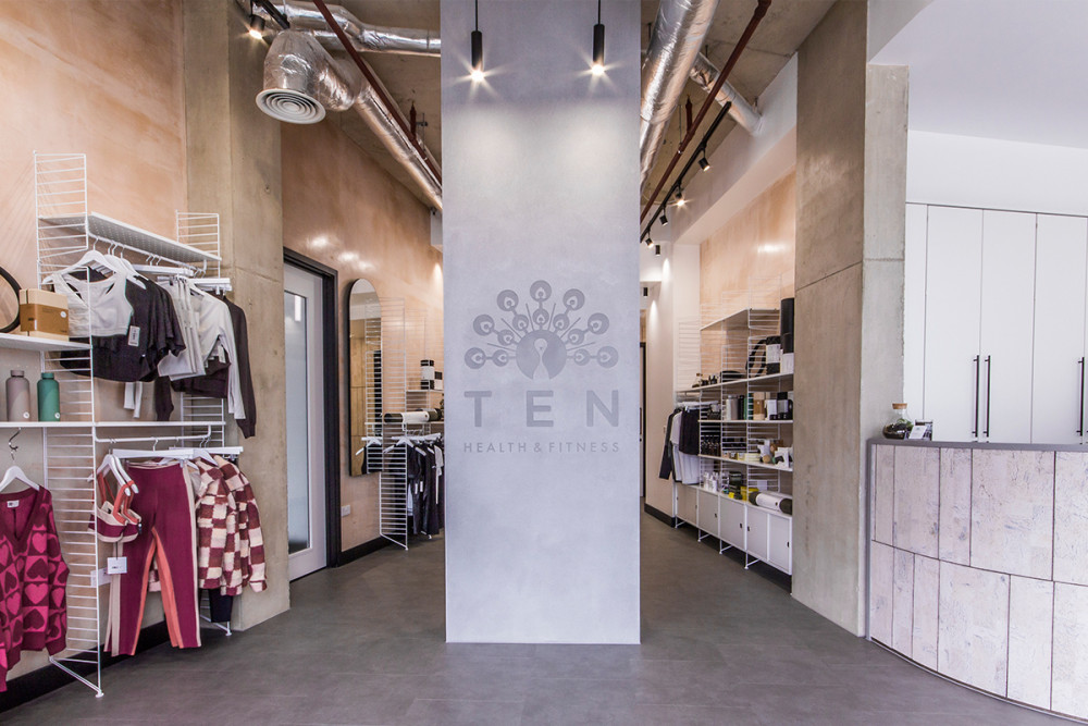 TenBoutique fitness shop.