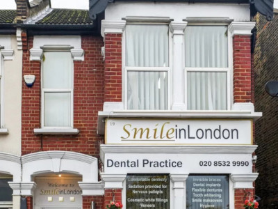 Smile In London image