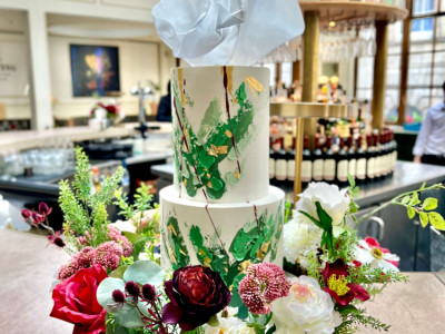 Simon's Bakery image