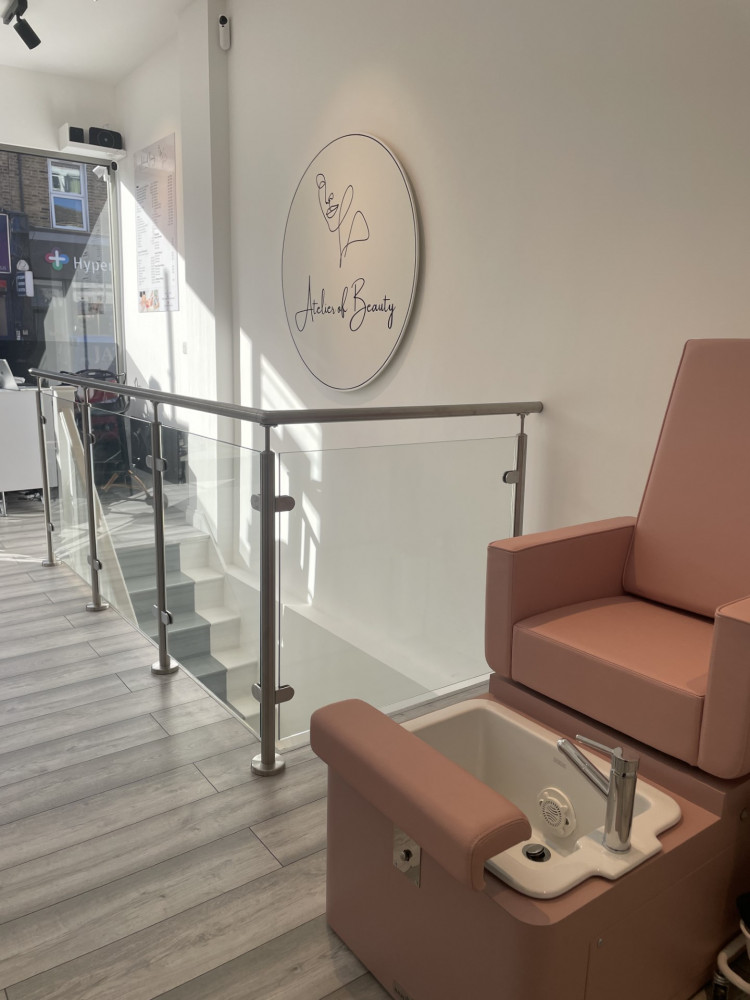 Stunning pedicure chair for you to relax and be spoilt in!