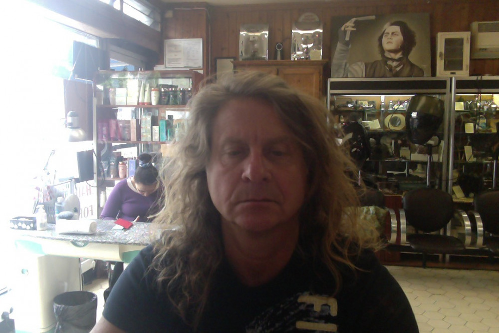 Headlites Hair & Beauty Salon Picture