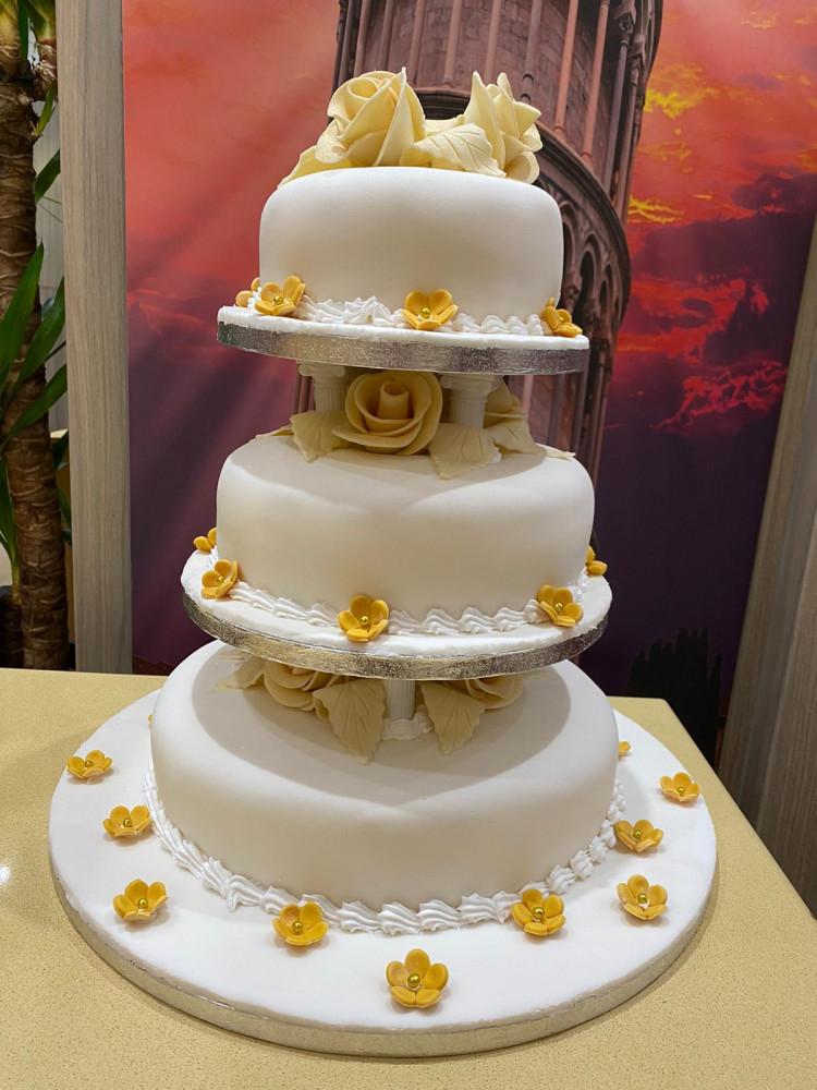 Wedding cake in winchmore hill