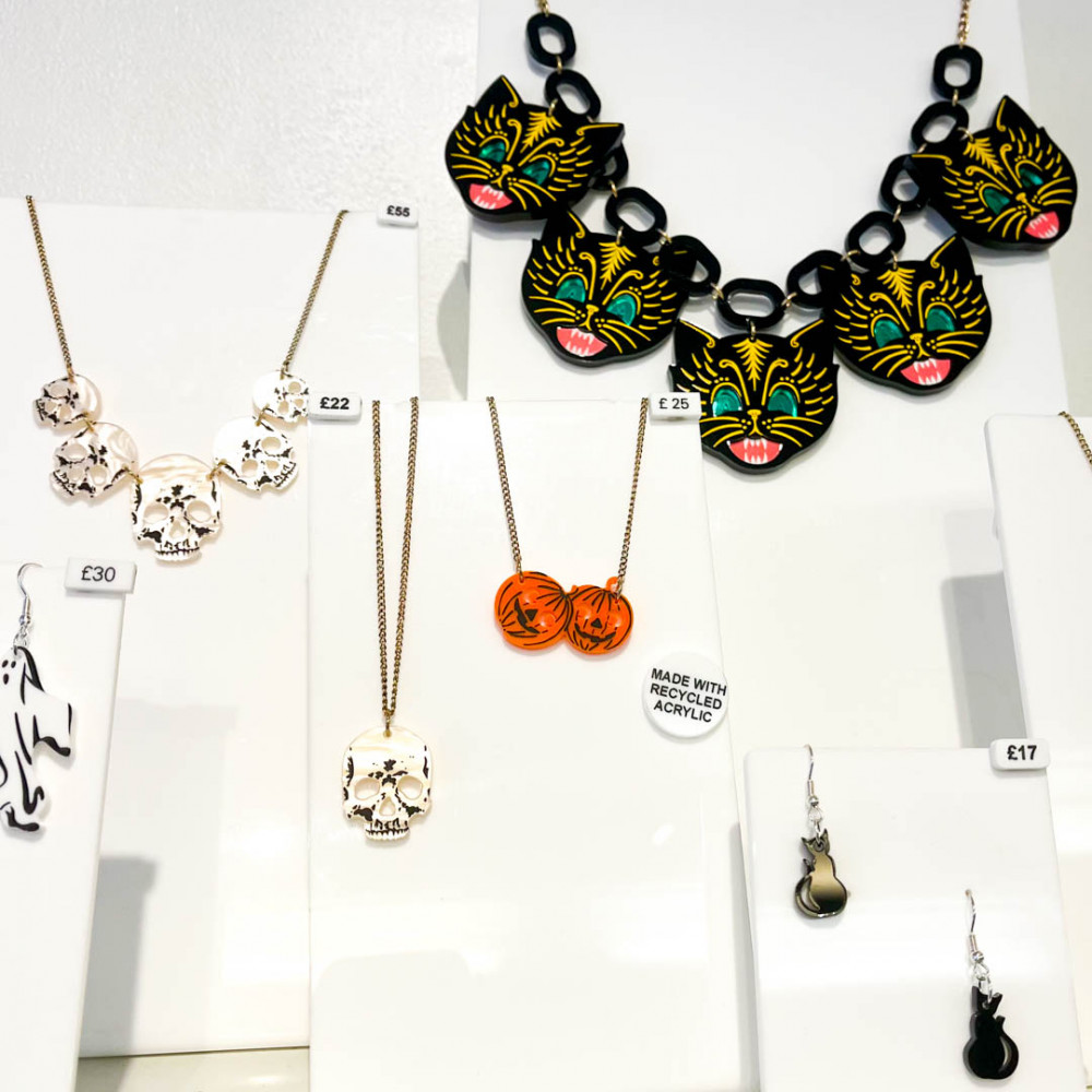 Discover trend-led seasonal collections throughout the year, from party-ready Halloween pieces to holiday-ready summer jewellery.