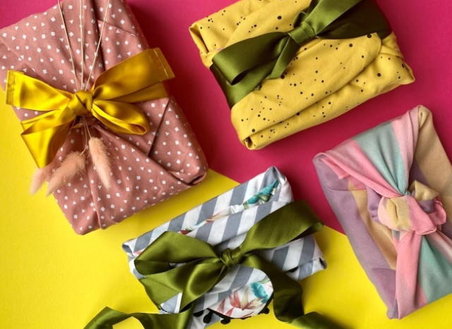 Canary Wharf & The Fabric Wrapping Co. launch a free sustainable fabric gift wrapping service image