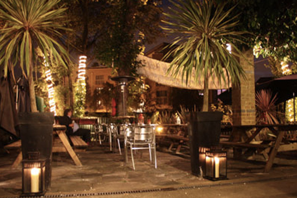 The Weir Bar & Dining Room Picture