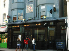 The Queens Head image