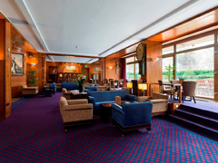 The Britannia Bar at the Royal Tham