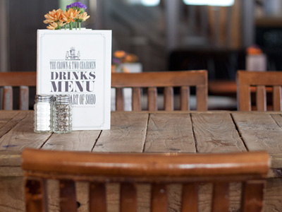 The Crown & Two Chairmen image