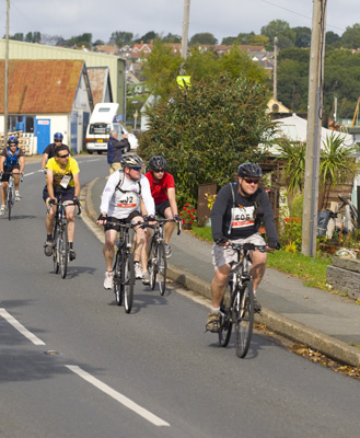 Cycle to work? Swap London streets for beautiful beaches and rolling hills on the Isle of Wight image