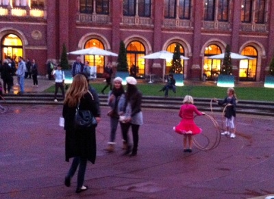 Kids in London – Night time adventures at the Victoria & Albert Museum image