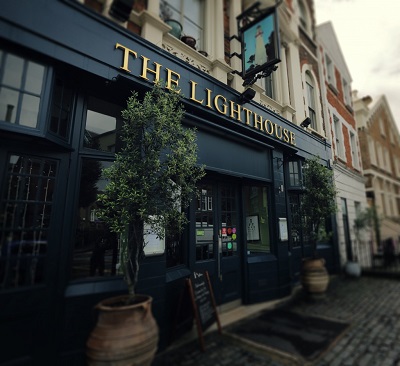 Dogs in London – The Lighthouse pub in Battersea image