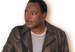 George Benson certainly gave us the night at The Royal Albert Hall image