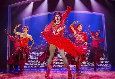 A sumptuous extravaganza of sequins and feathers - La Cage aux Folles image