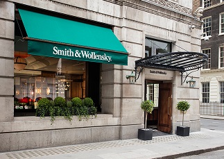 Marvellous Californian wine and great steaks at Smith & Wollensky, Embankment image