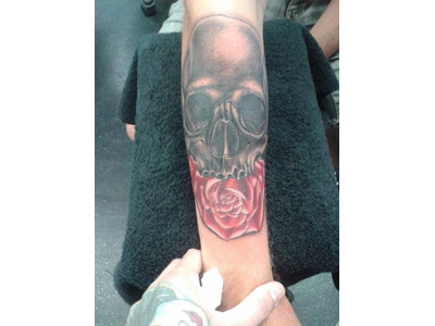 Skull and Rose by Luke