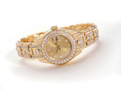 Pawn watches at Maxcroft