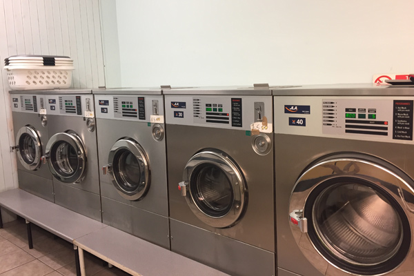 Laundrette image