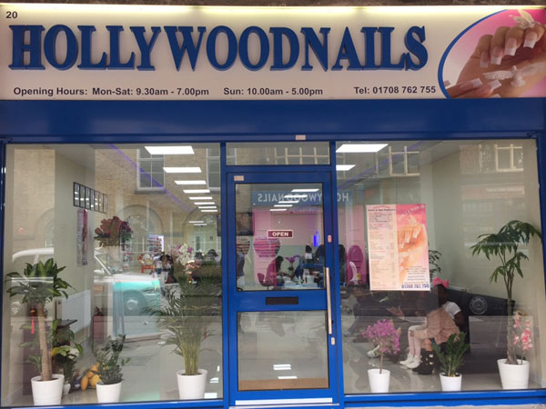 Hollywood Nails image