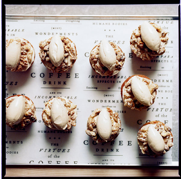 Coffee & Walnut Cakes