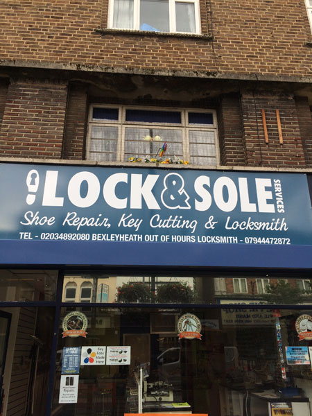 Lock and sole services image