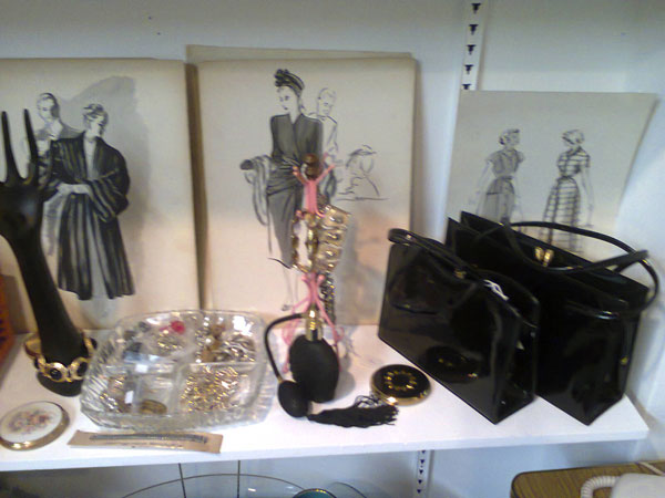 Beautiful vintage handbags from Dre