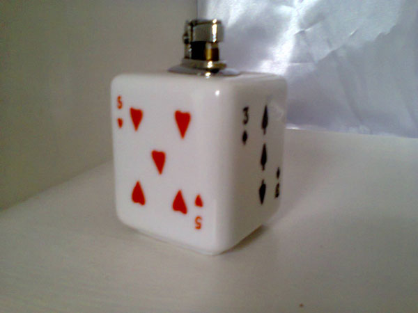 Retro cigarette lighters from Dream