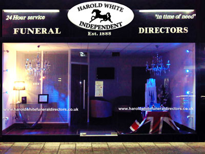 Harold White image