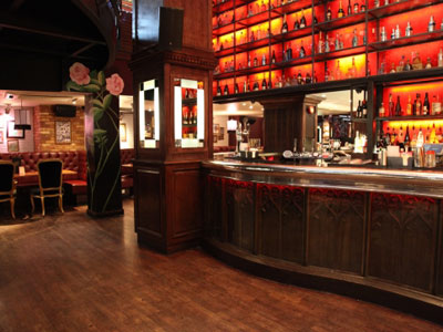 Try a quirky bar for your next part