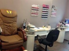 Mina Nail Spa image