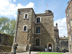 Jewel Tower image
