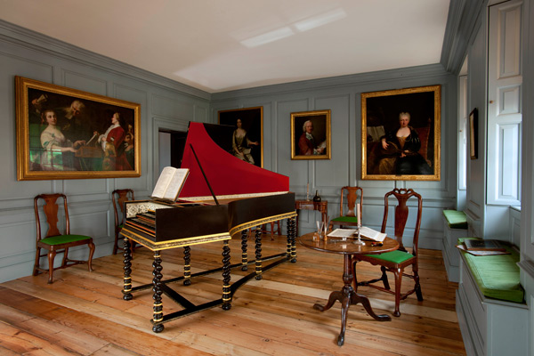 Handel's rehearsal room with origi