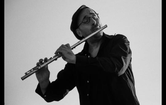 Mauro Uselli   italian  flutist  in concert image
