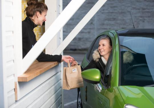Weight Watchers Launches Healthy Drive Thru image