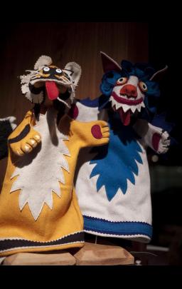 Half Term Fun: Horrible Halloween Hand Puppets image