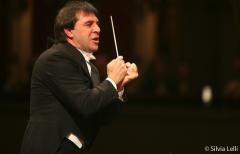 Gatti conducts Verdi's Requiem image