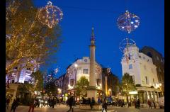 Seven Dials and St Martin's Courtyard Shopping Evening  image