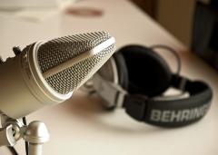 How to launch and run a great podcast image