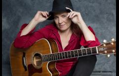 Superb Guitarist, Janet Robin image