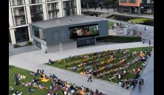 Free outdoor film screening: Crazy Rich Asians image