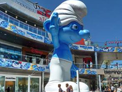 World’s largest inflatable Smurf image