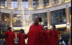 St Martin's Courtyard celebrates Christmas with a festive feast of events image